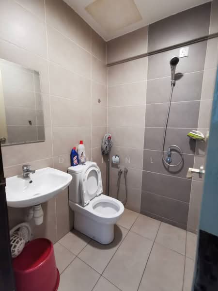 Service Residence for Rent at Summerton - Damien L - Bathroom - PropertyGuru.com.my