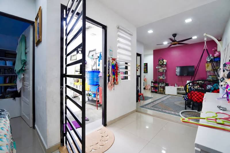 Untuk Dijual - Lembah Keramat