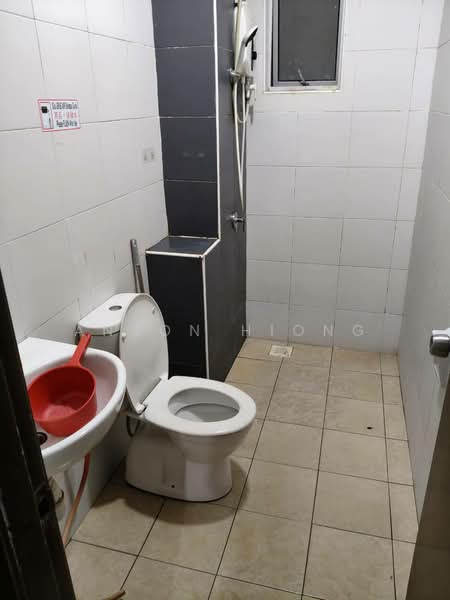 Servis Apartment untuk Disewa di SuriaMas Suites - Anson Hiong - Bathroom - PropertyGuru.com.my