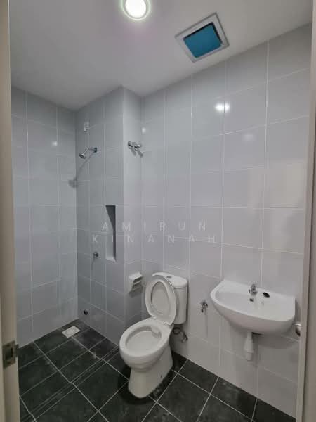 Townhouse for Rent in Eco Grandeur (Puncak Alam) - Amirun Kinanah - Bathroom - PropertyGuru.com.my