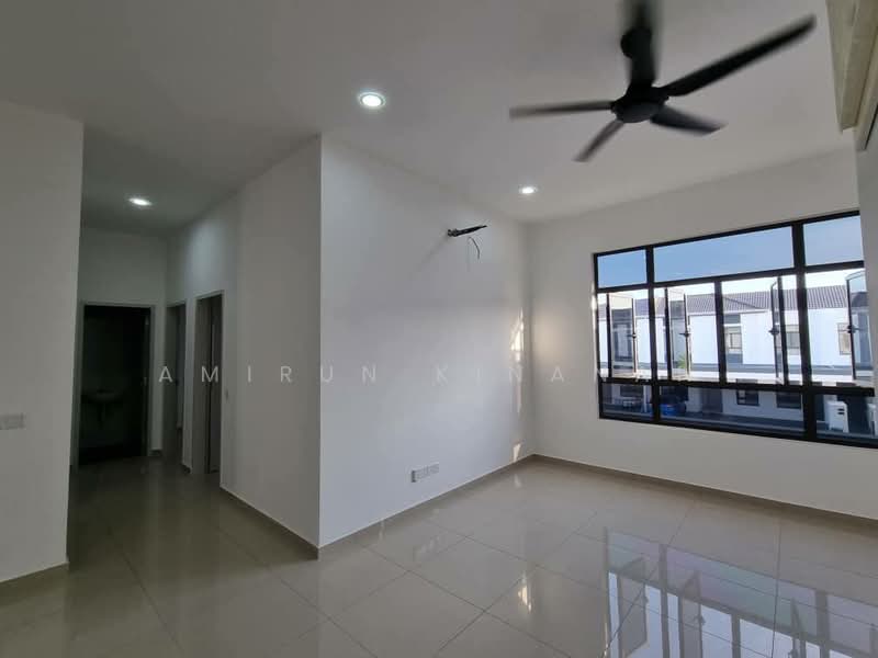Townhouse for Rent in Eco Grandeur (Puncak Alam) - Amirun Kinanah - Living Room - PropertyGuru.com.my