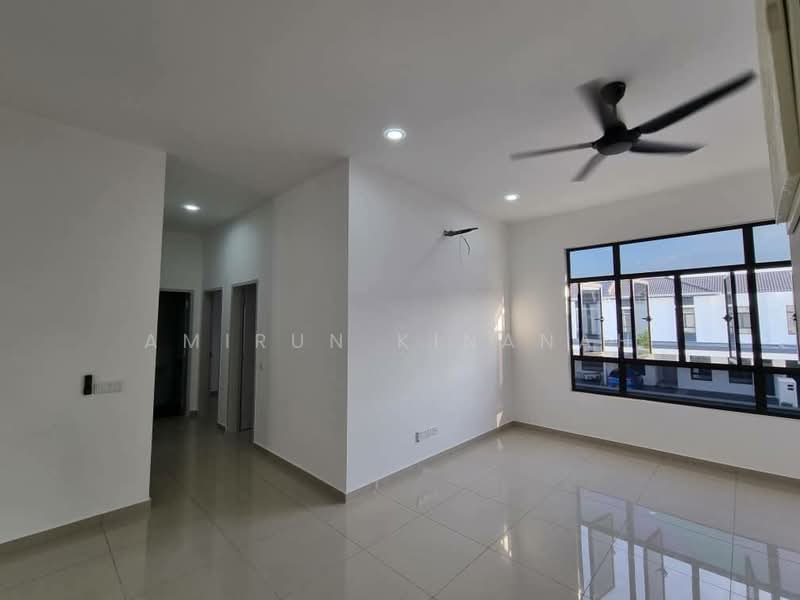 Townhouse for Rent in Eco Grandeur (Puncak Alam) - Amirun Kinanah - Living Room - PropertyGuru.com.my