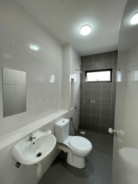 Rumah Teres 2 Tingkat untuk Disewa di Shah Alam (Selangor) - Bill Lim - Bathroom - PropertyGuru.com.my