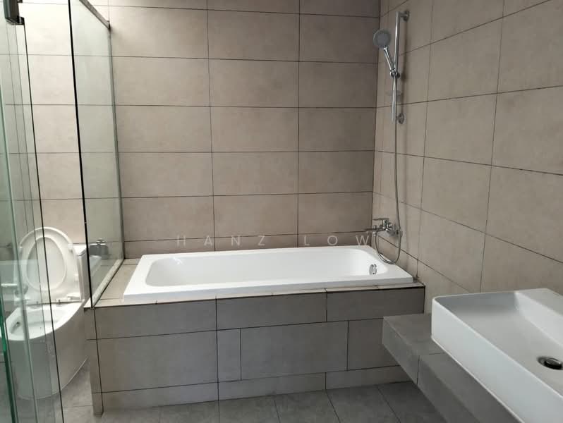 2-storey Terraced House for Rent in Puchong (Selangor) - Hanz Low - Bathroom - PropertyGuru.com.my
