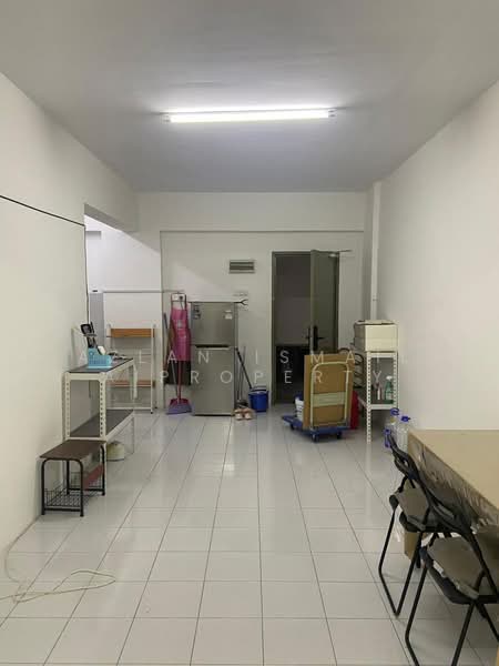 Apartment for Sale at Pangsapuri Pulai Mutiara - Azlan Ismail aiproperty - Interior - PropertyGuru.com.my