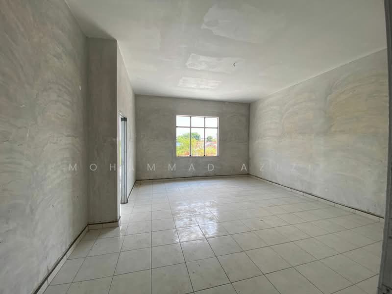 2-storey Terraced House for Sale in Kampung Tiram (Kuantan) - Mohammad Azizi - Interior - PropertyGuru.com.my