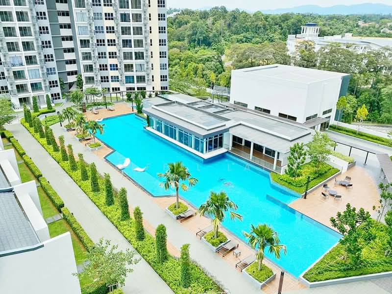 Servis Apartment untuk Disewa di Cerrado @ Southville City - Eiffel Lai - Pool - PropertyGuru.com.my