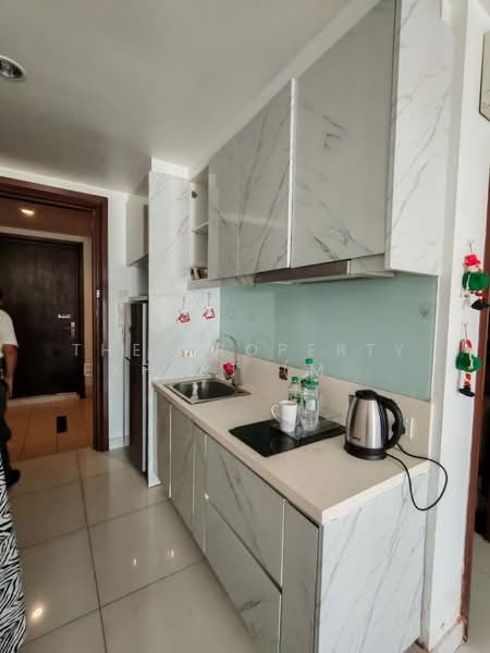 Service Residence for Sale at Chelsea @ Plaza Damas 3 - The Property Expert (Mr Fan) - Kitchen - PropertyGuru.com.my