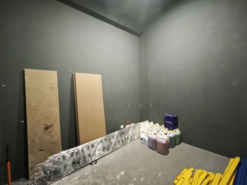 Shop / Office for Rent in Taman Ekoflora (Johor Bahru) - Lui Lui - Store Room - PropertyGuru.com.my