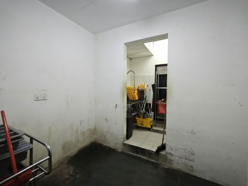 Shop / Office for Rent in Taman Ekoflora (Johor Bahru) - Lui Lui - Kitchen - PropertyGuru.com.my