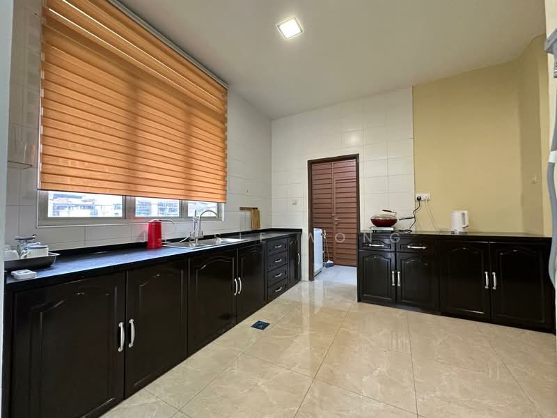 Bungalow for Sale in Anggun (Rawang) - Jessie Wong - Kitchen - PropertyGuru.com.my