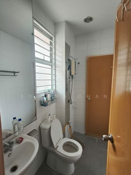 Rumah Teres 2-Tingkat untuk Dijual di Taman Mutiara Indah (Puchong) - Edmund Chan - Bathroom - PropertyGuru.com.my
