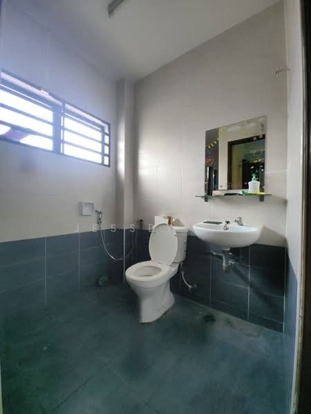 2-storey Terraced House for Sale in Bercham (Ipoh) - Jessey Ng - Bathroom - PropertyGuru.com.my
