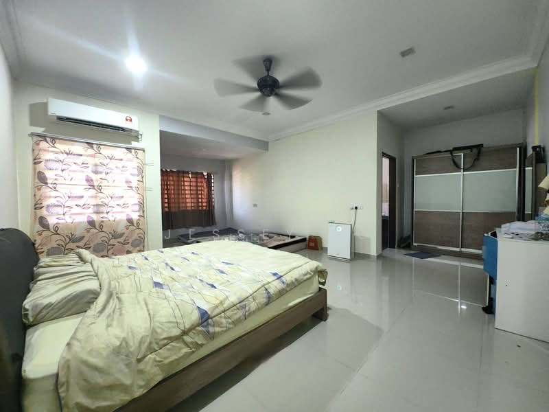 2-storey Terraced House for Sale in Bercham (Ipoh) - Jessey Ng - Bedroom - PropertyGuru.com.my