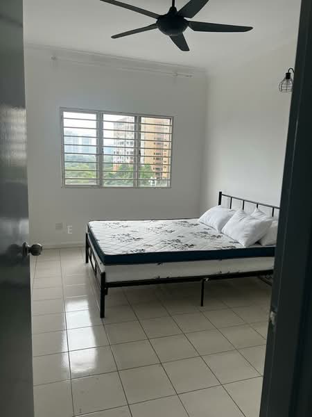 Kondominium untuk Dijual di Casa Idaman - Elaine Yap - Bedroom - PropertyGuru.com.my