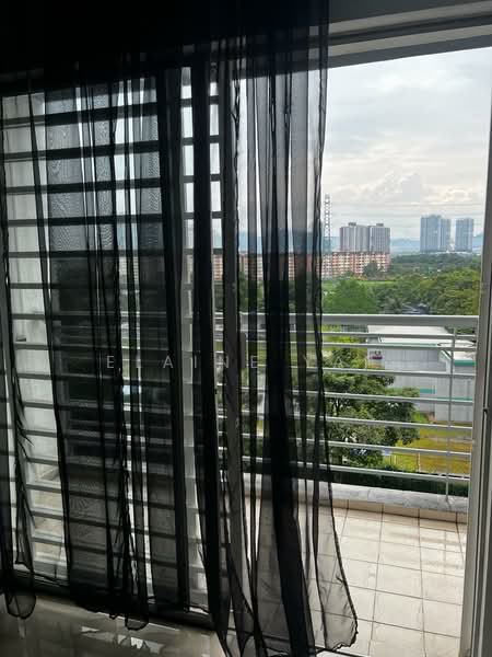 Kondominium untuk Dijual di Casa Idaman - Elaine Yap - Balcony - PropertyGuru.com.my