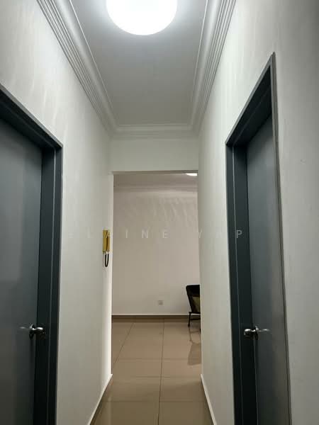 Kondominium untuk Dijual di Casa Idaman - Elaine Yap - Corridor - PropertyGuru.com.my