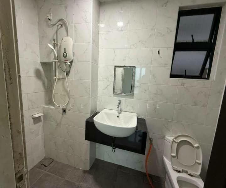Servis Apartment untuk Disewa di Sky Breeze Service Apartment - Sue Jin Tee - Bathroom - PropertyGuru.com.my