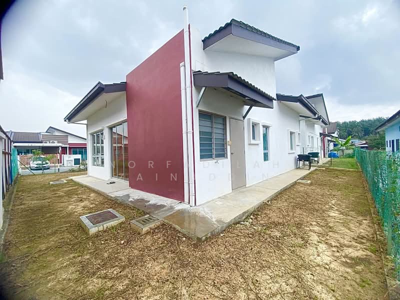 Semi-Detached House for Sale in Shah Alam (Selangor) - NORFADILAH ZAINUDDIN - Exterior - PropertyGuru.com.my