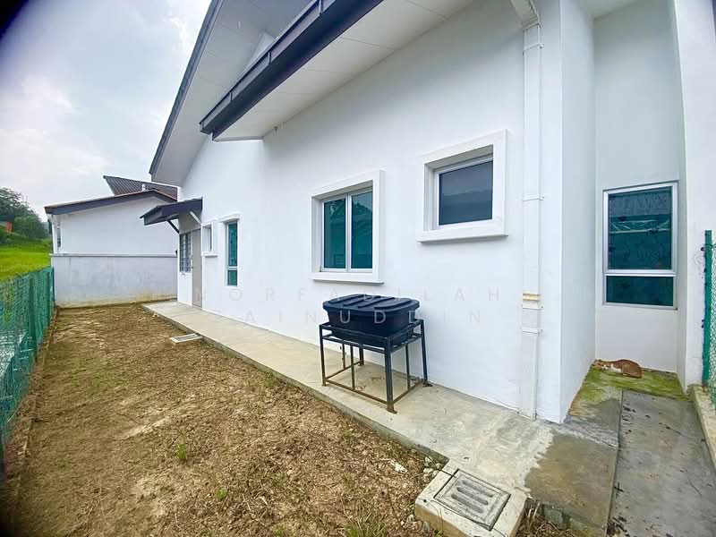 Semi-Detached House for Sale in Shah Alam (Selangor) - NORFADILAH ZAINUDDIN - Exterior - PropertyGuru.com.my