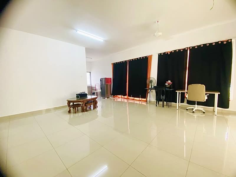 Semi-Detached House for Sale in Shah Alam (Selangor) - NORFADILAH ZAINUDDIN - Living Room - PropertyGuru.com.my