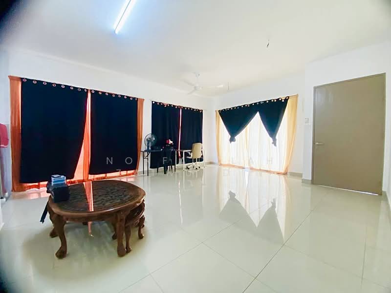 Semi-Detached House for Sale in Shah Alam (Selangor) - NORFADILAH ZAINUDDIN - Living Room - PropertyGuru.com.my