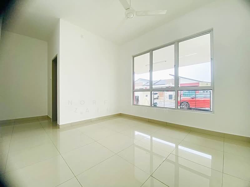 Semi-Detached House for Sale in Shah Alam (Selangor) - NORFADILAH ZAINUDDIN - Interior - PropertyGuru.com.my