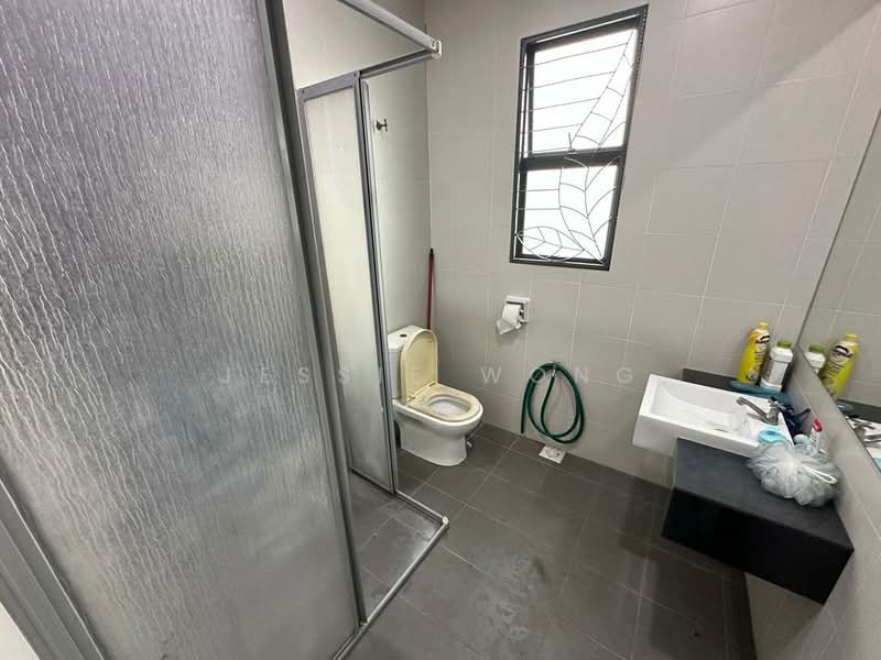2-storey Terraced House for Sale in Saujana Rawang (Rawang) - Jessie Wong - Bathroom - PropertyGuru.com.my