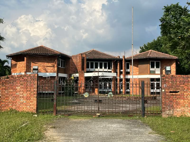 Bungalow for Sale in Petaling Jaya (Selangor) - Muna Zawani Muhamad - Exterior - PropertyGuru.com.my