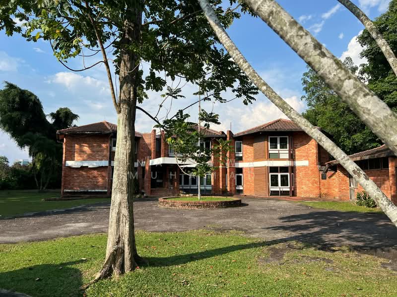 Bungalow for Sale in Petaling Jaya (Selangor) - Muna Zawani Muhamad - Exterior - PropertyGuru.com.my