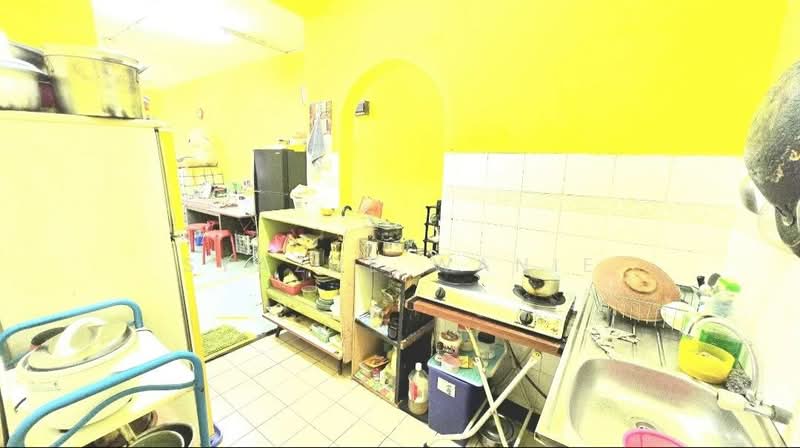 Rumah Flat untuk Dijual di Sri Begonia - Syazue Wanie - Kitchen - PropertyGuru.com.my
