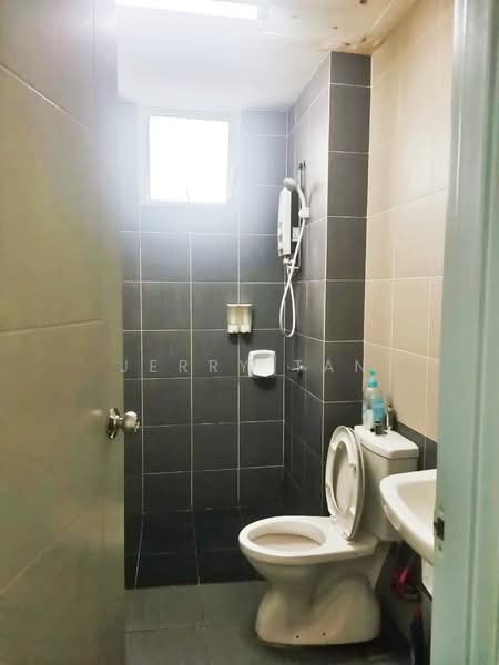 Condominium for Rent at Sierra Residences - Jerry Tan - Bathroom - PropertyGuru.com.my