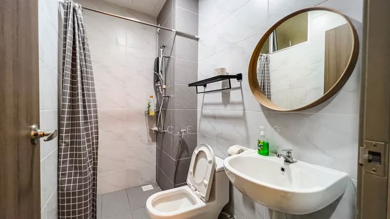 Service Residence for Sale at SKS Habitat - Venice Tang - Bathroom - PropertyGuru.com.my