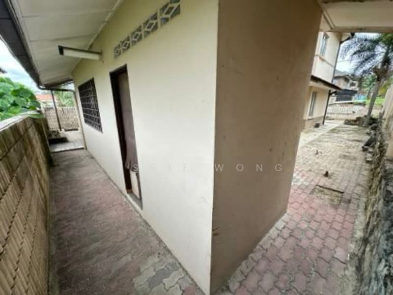 Bungalow for Sale in Bandar Country Homes (Rawang) - Jessie Wong - Exterior - PropertyGuru.com.my