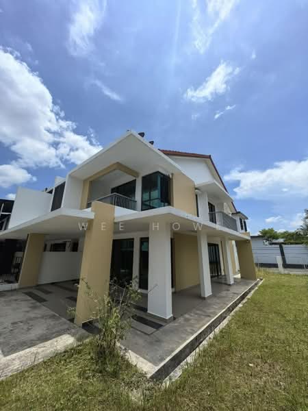 2-storey Terraced House for Sale in Bandar Dato Onn (Tebrau) - Wee Howe - Exterior - PropertyGuru.com.my