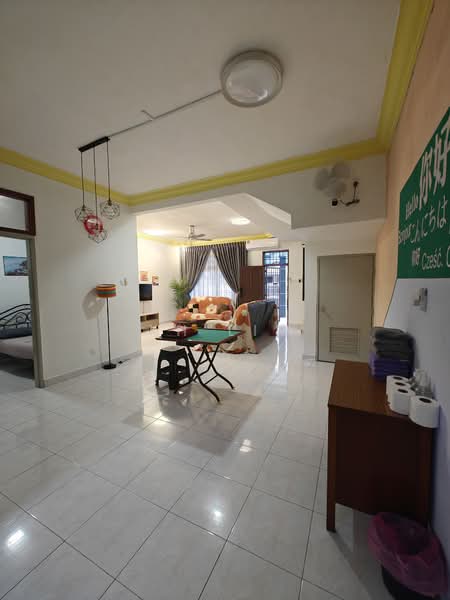 Rumah Teres 2 Tingkat untuk Dijual di Taman Desa Tebrau (Tebrau) - KH Lim - Living Room - PropertyGuru.com.my