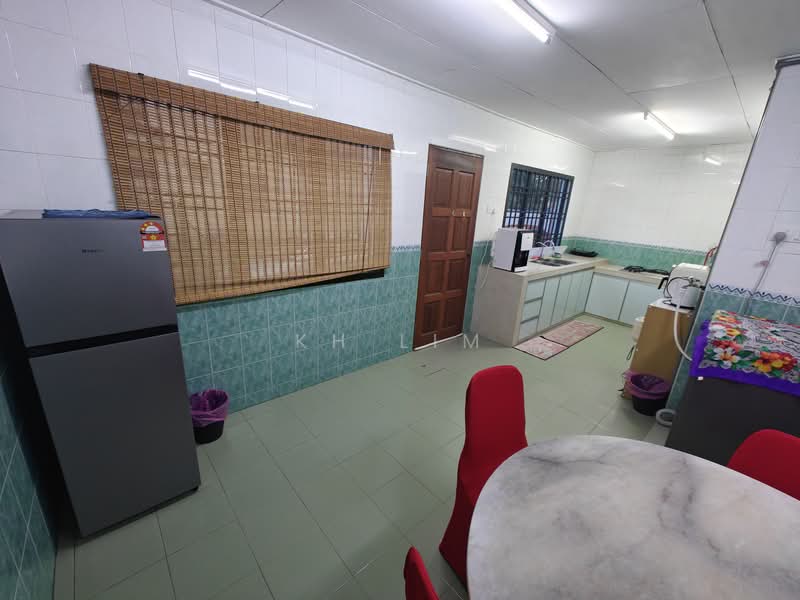 Rumah Teres 2 Tingkat untuk Dijual di Taman Desa Tebrau (Tebrau) - KH Lim - Kitchen - PropertyGuru.com.my