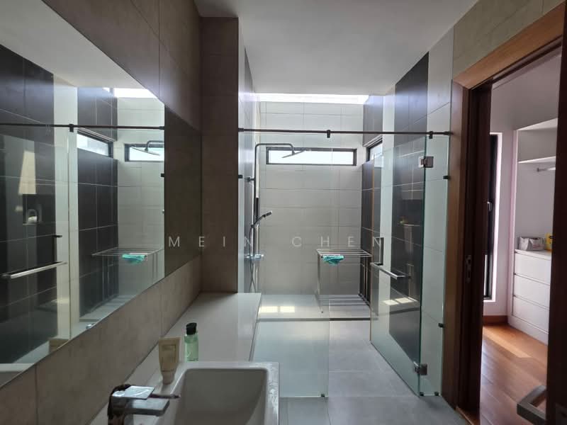 Bungalow House for Sale in Saujana Impian (Kajang) - Mein Chen - Bathroom - PropertyGuru.com.my