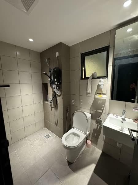 Service Residence for Rent at D'Quince Residences - Alex Seow - Bathroom - PropertyGuru.com.my