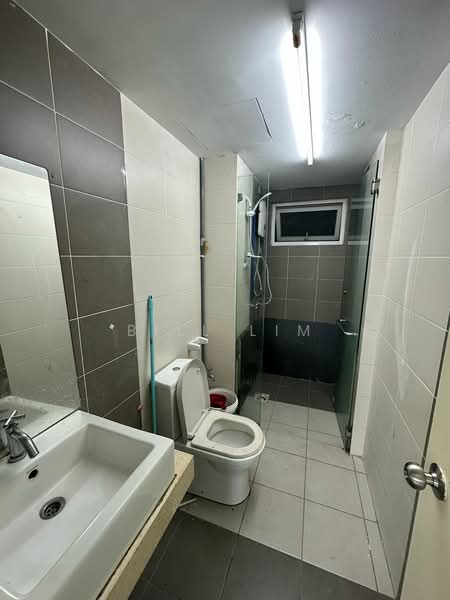 Condominium for Sale at First Residence (Residensi Unggul) - Bill Lim - Bathroom - PropertyGuru.com.my