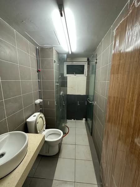 Condominium for Sale at First Residence (Residensi Unggul) - Bill Lim - Bathroom - PropertyGuru.com.my