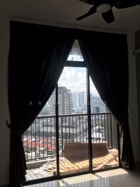 Servis Apartment untuk Dijual di Twin Tower Residence - Aamani Lee - Balcony - PropertyGuru.com.my