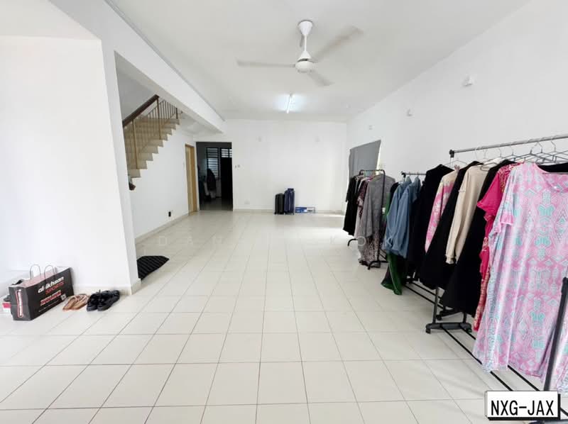 2-storey Terraced House for Sale in Alam Nusantara (Setia Alam) - Daniel Kok - Living Room - PropertyGuru.com.my
