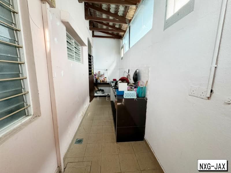 2-storey Terraced House for Sale in Alam Nusantara (Setia Alam) - Daniel Kok - Kitchen - PropertyGuru.com.my