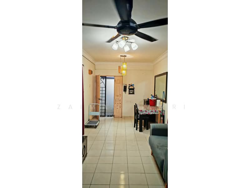 Apartment for Sale at Laguna Biru - Zaimah Zamri - Living Room - PropertyGuru.com.my