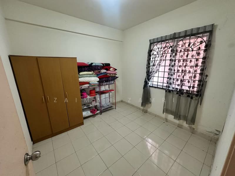 Apartment for Sale at Laguna Biru - Zaimah Zamri - Bedroom - PropertyGuru.com.my