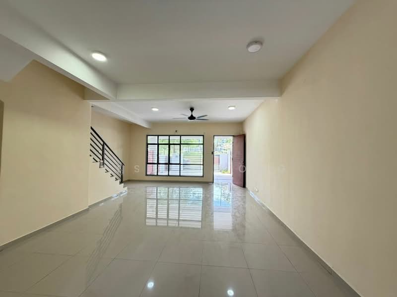 2-storey Terraced House for Sale in Bandar Tasik Puteri (Rawang) - Jessie Wong - Living Room - PropertyGuru.com.my