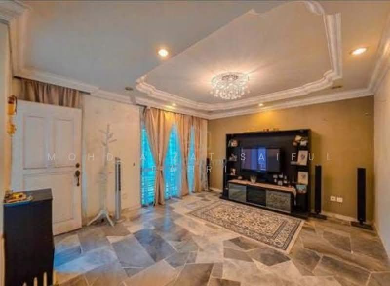 2-storey Terraced House for Sale in Putra Heights (Subang Jaya) - Mohd Aizat Saiful Bahri - Living Room - PropertyGuru.com.my