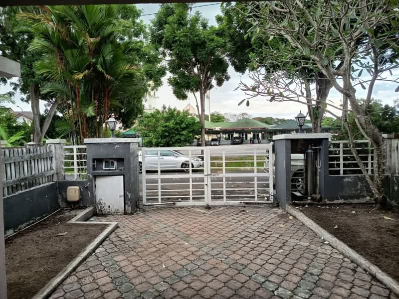 2-storey Terraced House for Sale in Putra Heights (Subang Jaya) - Mohd Aizat Saiful Bahri - Exterior - PropertyGuru.com.my