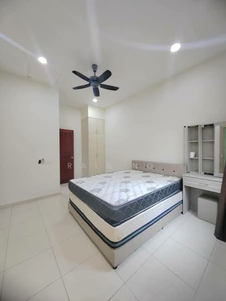 2-storey Terraced House for Rent in Taman Sutera Utama (Skudai) - Rain Ng - Bedroom - PropertyGuru.com.my